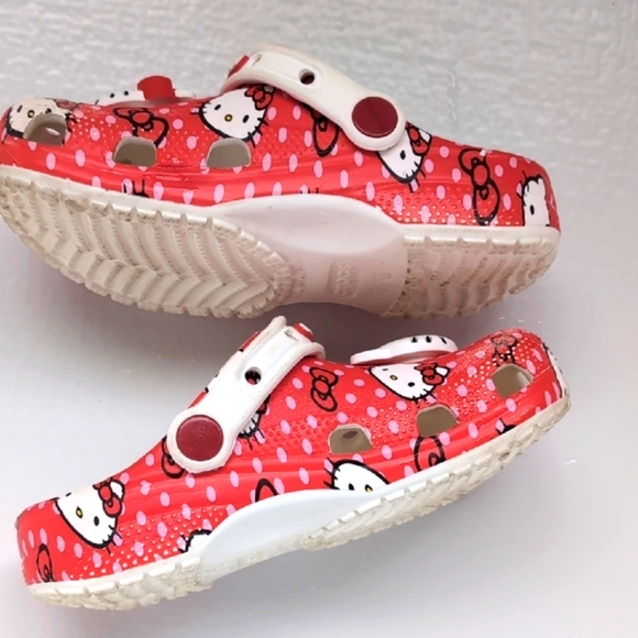 Hello Kitty Little Girl's Crocs Size C13 - Picture 4 of 9